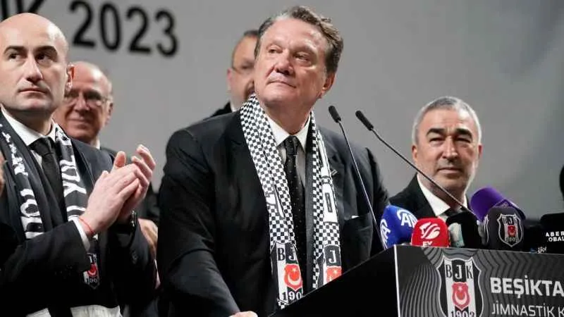 Beşiktaş’ın 35. başkanı Hasan Arat oldu