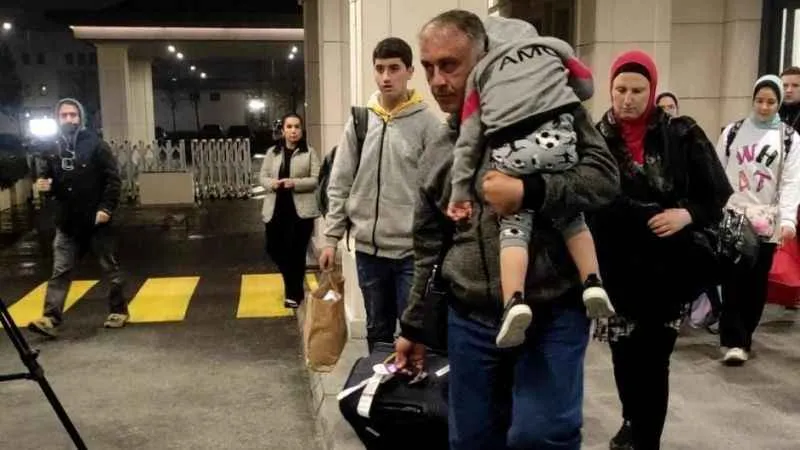 Gazze’den tahliye edilen Türk vatandaşları İstanbul’a geldi