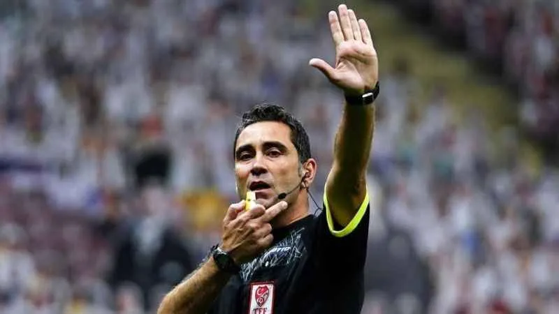 Galatasaray - Adana Demirspor maçının VAR hakemi Koray Gençerler oldu