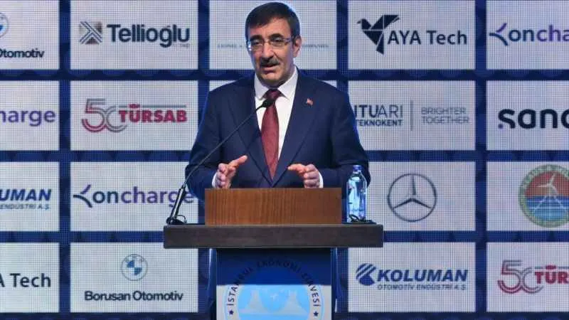 Cumhurbaşkanı Yardımcısı Yılmaz: "2024'ün ortalarından itibaren enflasyonda belirgin bir şekilde düşüş gerçekleşecek"