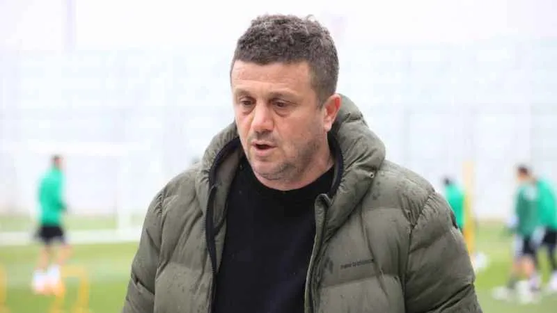 Konyaspor Teknik Direktörü Hakan Keleş: “Biz elimizden geleni yapmaya çalışıyoruz”