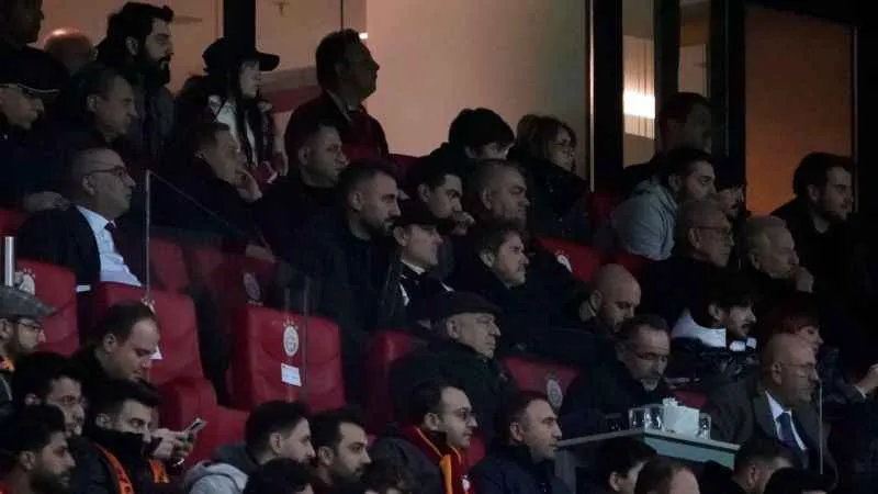 Vincenzo Montella, Galatasaray - Adana Demirspor maçını izledi