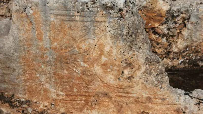 Perre Antik Kent’te ilginç mezar kabartmaları ortaya çıktı