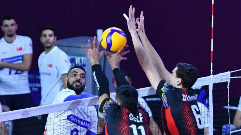 Sir Susa VIM Perugia: 3 - Halkbank: 0
