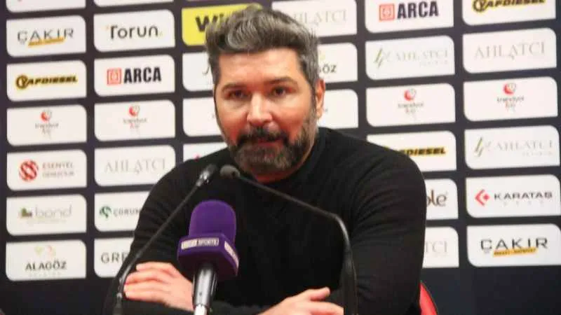 Hakan Kutlu: “Bir yol kazası yaşadık”