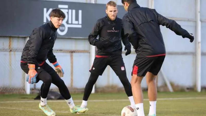 Sivasspor’da Başakşehir maçı hazırlıkları başladı