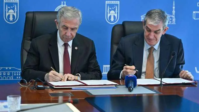 Ankara'da ilk ring metro hattı için imzalar atıldı