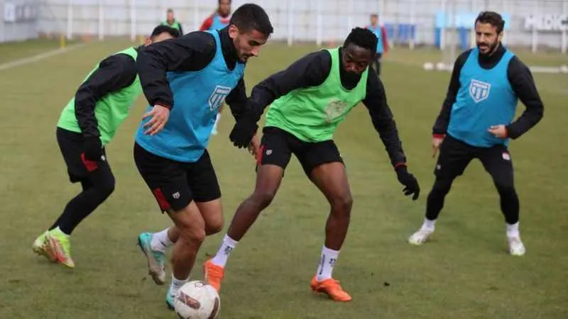 Sivasspor’da Başakşehir maçı hazırlıkları devam ediyor