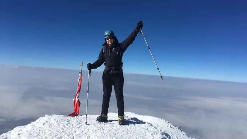 Dünyanın çatısına Türk bayrağını dikmek istiyor