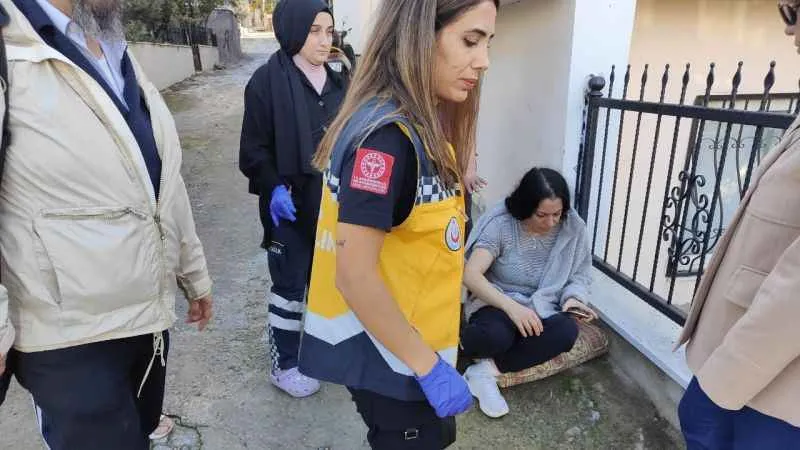 Kuşadası'nda köpeğini gezdiren kadına pitbull saldırdı