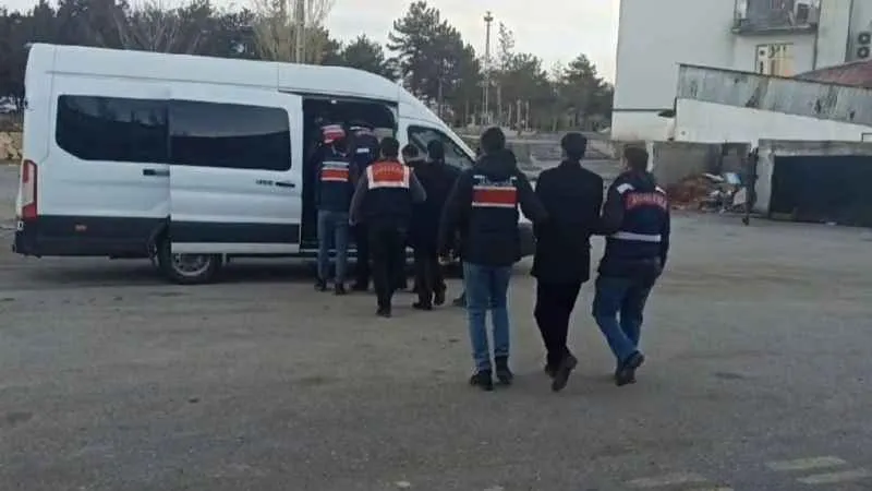 Van ve Hakkari’de uyuşturucu operasyonu: 7 gözaltı