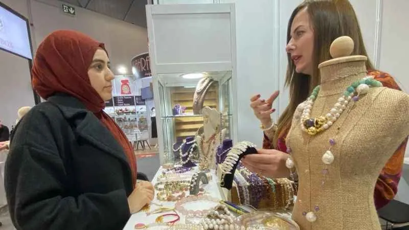 Kadınların en çok ilgisini çeken fuar: İşte değerli ve sahte taş arasındaki ince çizgi
