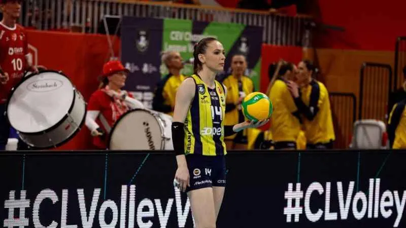 Eda Erdem Dündar: “Türk voleybolunu daha yukarı çıkarmak için elimizden geleni yapacağız”