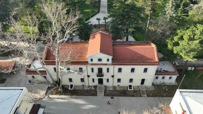 Bursa'da 132 yıllık tarihi okul eski haline kavuştu
