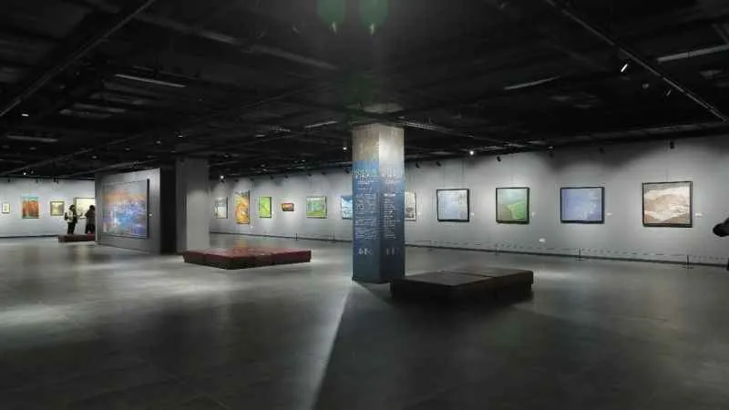 Başakşehir'de ‘Doğadan Metropole’ sergisi ziyarete açıldı