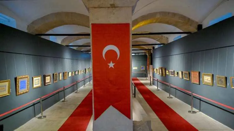 Edirne'de “Konuşan Yazılar” sergisi sanatseverlerle buluştu