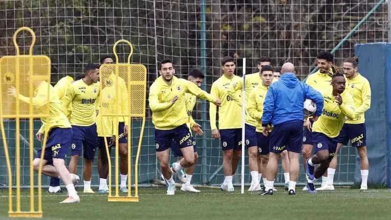 Fenerbahçe, Galatasaray derbisi hazırlıklarına başladı