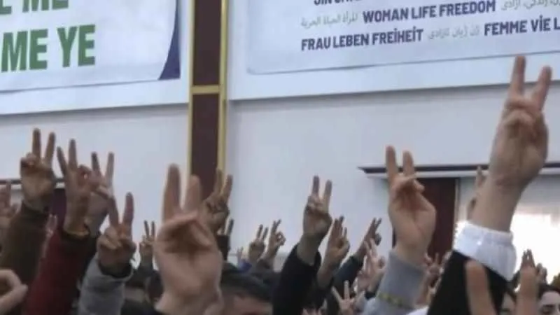 Diyarbakır'da DEM Parti kongresinde 42 kişiye gözaltı