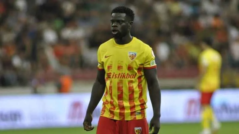 Zamanında ödeme yapılmadı, Kemen Kayserispor ile sözleşmesini feshetti