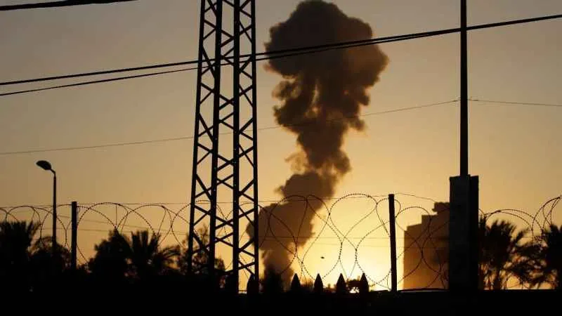 İsrail, Gazze'de yine iletişim hizmetlerini hedef aldı