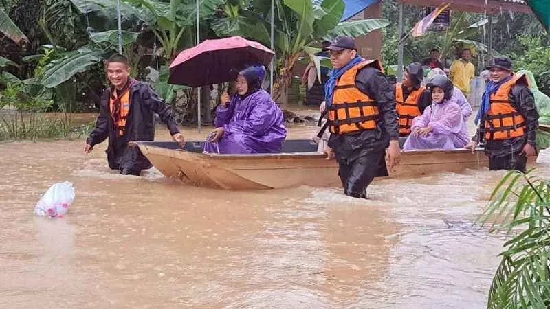 Tayland’ı sel aldı: 6 ölü