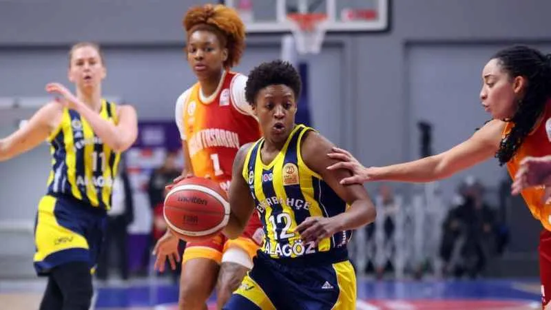 Kadın pota derbisinin kazananı Fenerbahçe