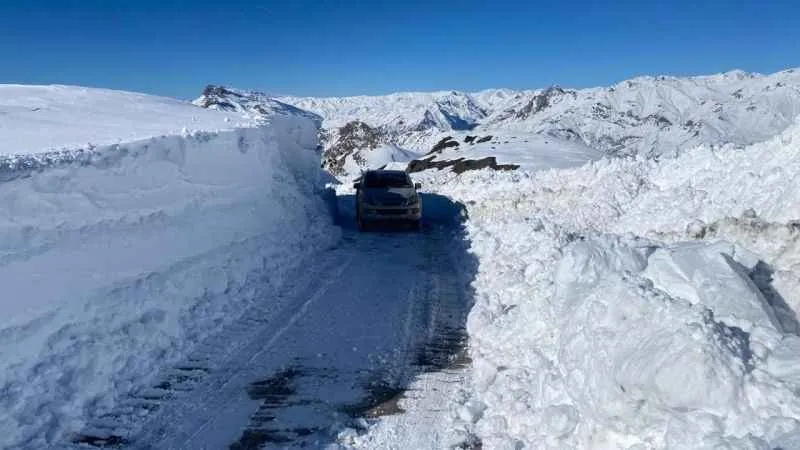 Şırnak'ta kar kalınlığı 2 metreyi aştı