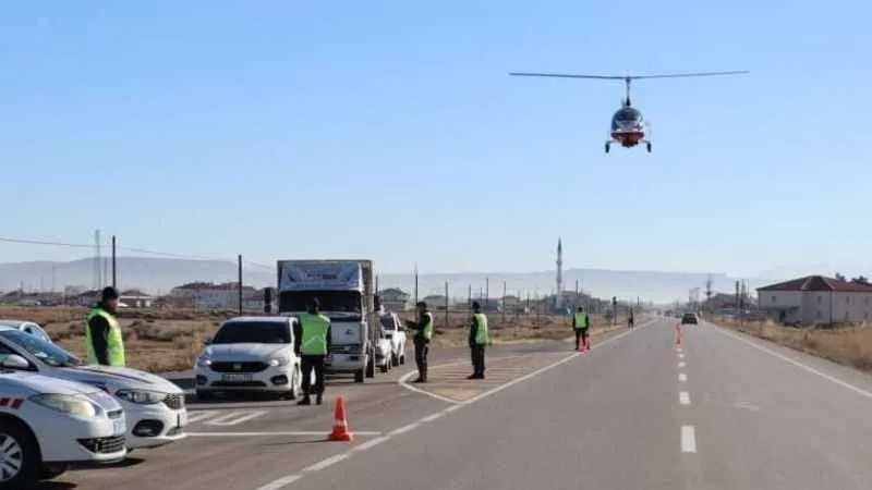 Aksaray'da jandarmadan Cayrokopter ile denetim