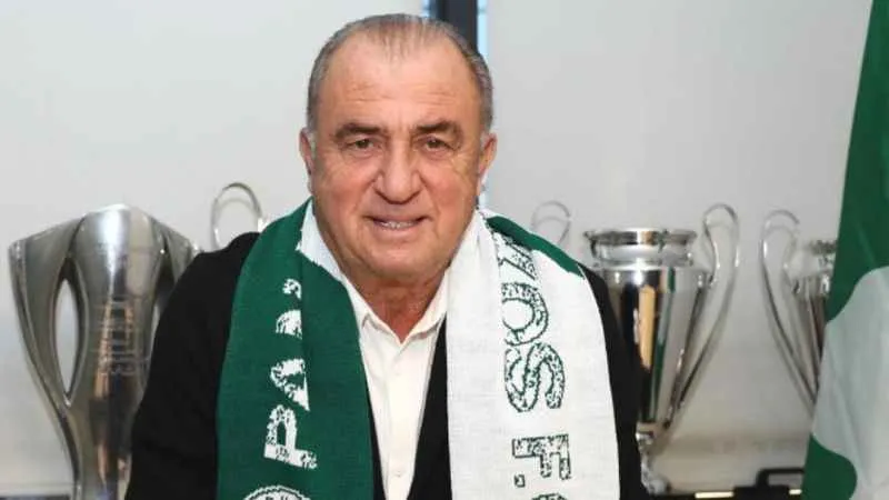 Fatih Terim'den Panathinaikos'a resmi imza
