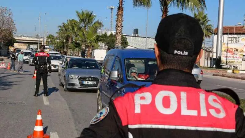 Antalya'da 500 personelle şok narkotik operasyonu