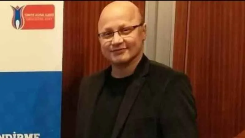 Bingöl'de halı sahada kalp krizi geçiren Mehmet Selçuk Tulgar hayatını kaybetti