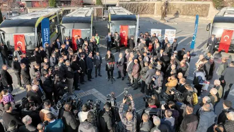 Kayseri Büyükşehir, ulaşım filosuna 15 elektrikli otobüs ekledi