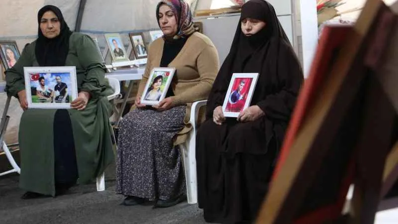 Diyarbakırlı annelerin hedefi evlatlarına kavuşmak