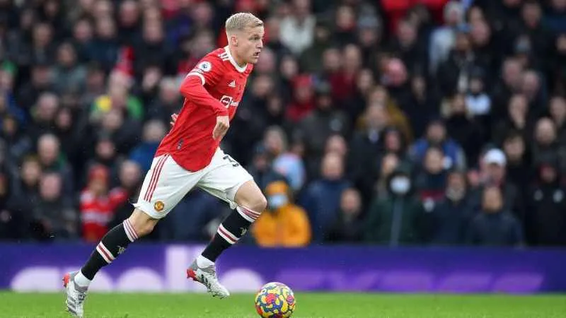 Donny van de Beek, Eintracht Frankfurt'a kiralandı