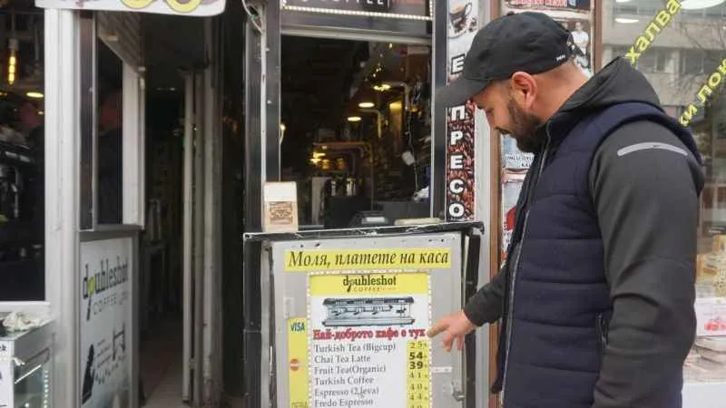 Fiyat listeleri kafe ve lokantaların girişine konuldu