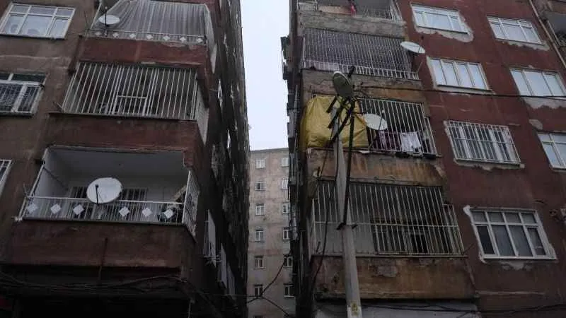 Yapı-Deprem profesörü uyardı!