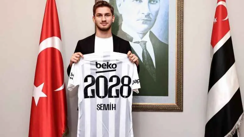 Beşiktaş'tan Semih Kılıçsoy'a 5 yılık sözleşme 