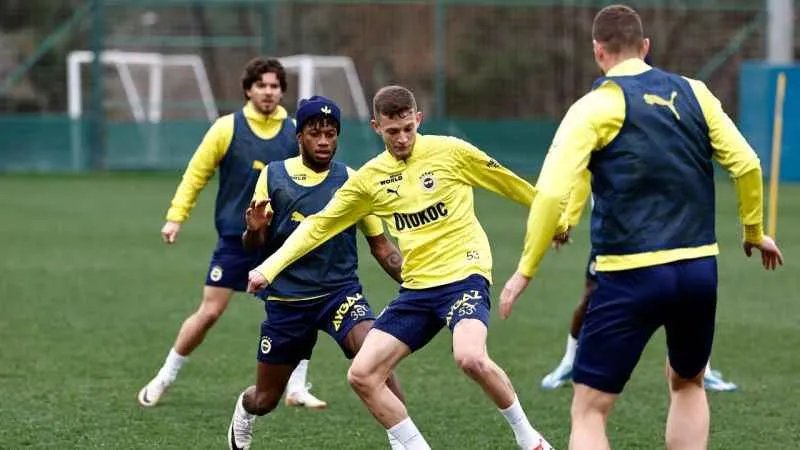 Fenerbahçe, İstanbulspor maçı hazırlıklarına başladı
