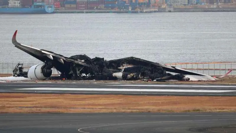 Japonya uçak kazasına 18 dakikada müdahale etti