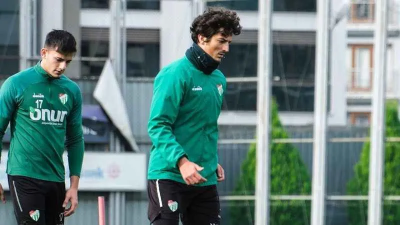 Bursaspor tempoyu artırıyor