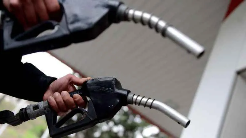 Benzin ve motorine büyük zam!