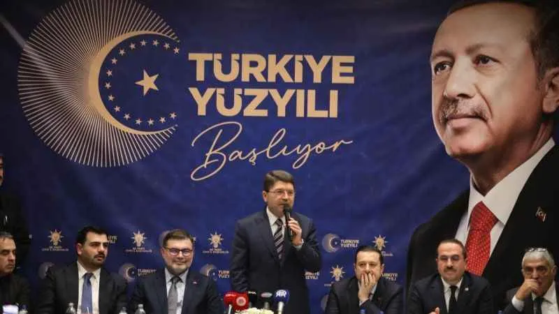 Bakan Tunç: İzmir AK belediyecilik için hazır