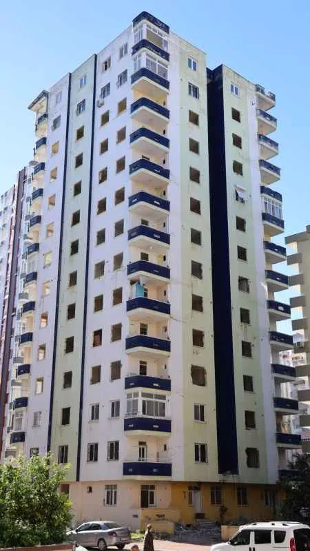 Tutuklanan müteahhitin diğer binasına da yıkım kararı!