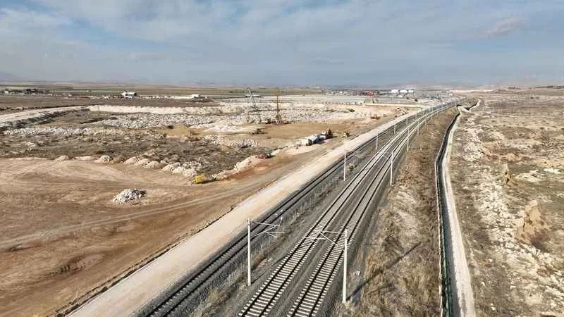 KONYARAY Banliyö Hattı’nda çalışmalar hızla ilerliyor