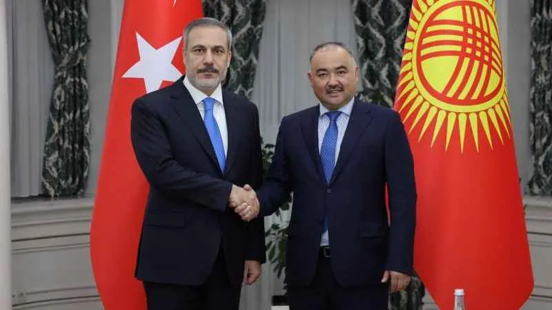 Dışişleri Bakanı Fidan, Kırgızistan Cumhurbaşkanı ile görüştü