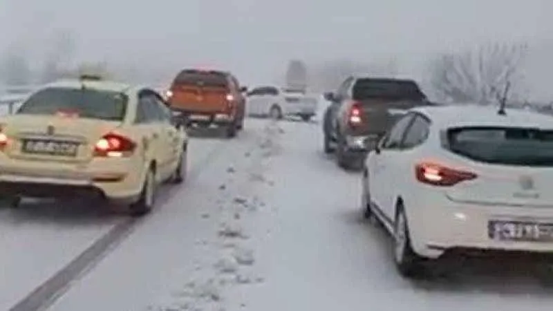 Çanakkale-Biga karayolu ulaşıma kapandı