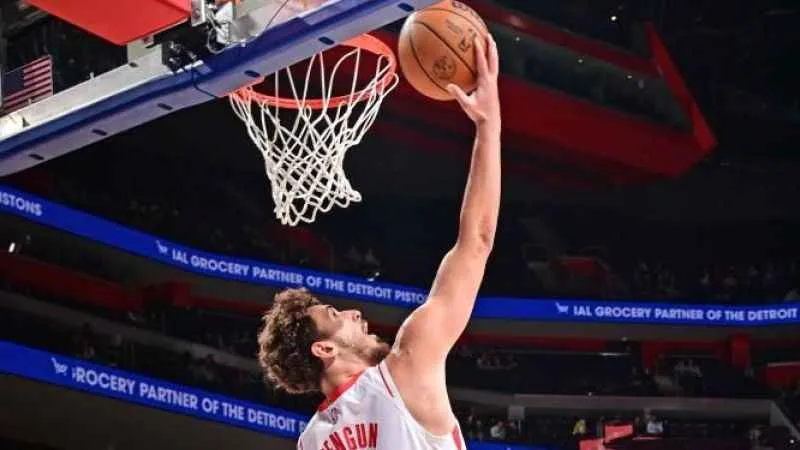 NBA'deki gururumuz Alperen Şengün kariyer rekorunu kırdı