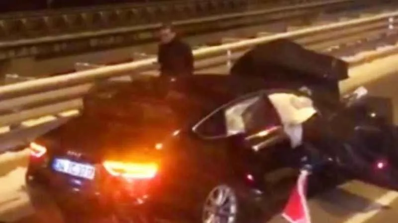 CHP'li milletvekili Barış Karadeniz trafik kazası geçirdi