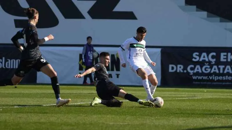 Manisaspor evinde Kocalispor'u 2-1'le geçti