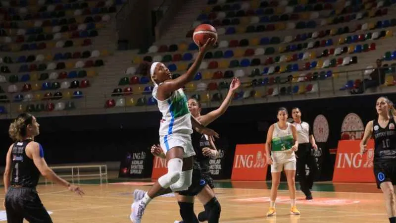 İzmit Belediyespor, Hatay BŞB'ye fark attı